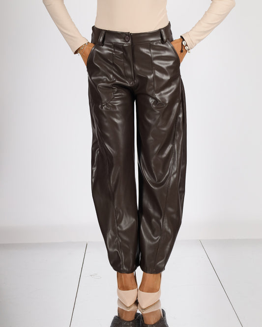 Pantalone Class